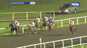 Video preview image for Kempton Park 18:40 - 32Red Casino Handicap (3)