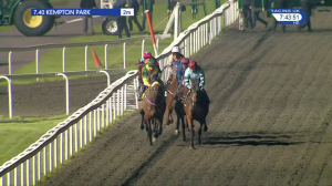 Video preview image for Kempton Park 19:40 - 32Red On The App Store Handicap (6)