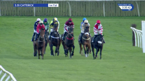 Video preview image for Catterick Bridge 15:35 - Racing Again 19th December Intermediate Open National Hunt Flat (6)