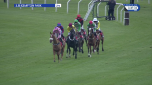 Video preview image for Kempton Park 15:35 - Visit racinguk.com Conditional Jockeys' Handicap Hurdle (3)