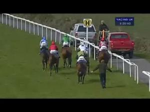 Video preview image for Exeter 16:20 - Higos Insurance Services Coming To Exeter Soon Mares' Novices' Hurdle