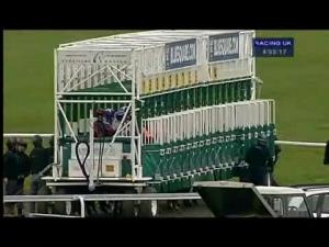 Video preview image for Kempton Park 16:55 - Follow Us On Twitter At Bluesq Handicap