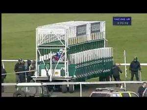 Video preview image for Kempton Park 16:20 - Get Your Bet On At Blue Square Maiden Stakes (Div 2)