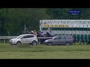 Video preview image for Nottingham 16:25 - Weatherbys Bank Handicap