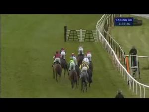 Video preview image for Perth 16:30 - Crabbie's Alcoholic Ginger Beer Handicap Hurdle
