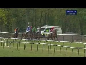 Video preview image for Perth 17:05 - 'Debenhams Winning Lady' Conditional Jockeys' Handicap Hurdle
