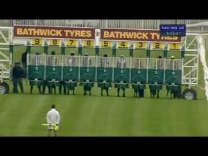 Video preview image for Newbury 15:45 - bettor.com Handicap