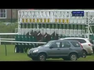 Video preview image for Nottingham 16:20 - Black & White Christmas Party Handicap