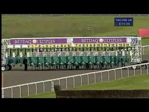Video preview image for Kempton Park 18:10 - Win Big With Betdaq Multiples Apprentice Handicap