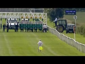 Video preview image for Warwick 14:40 - Routeone Handicap