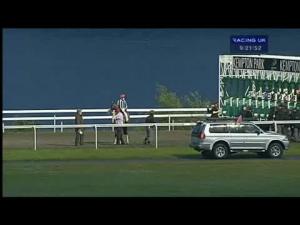 Video preview image for Kempton Park 21:20 - Betfair Brings You Better Value Handicap