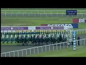 Video preview image for Kempton Park 20:35 - Leonard Curtis Handicap