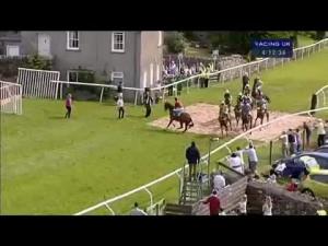 Video preview image for Cartmel 16:10 - Crabbie's Alcoholic Ginger Beer Handicap Chase