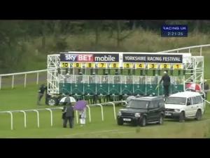Video preview image for Pontefract 14:20 - yorkshire.com Back Le Bid Maiden Stakes