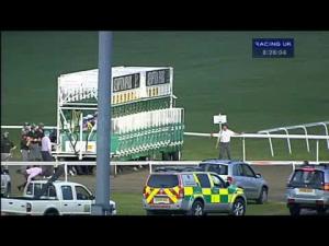 Video preview image for Kempton Park 20:25 - Byrne Group 'London Mile' Handicap (Qualifier)