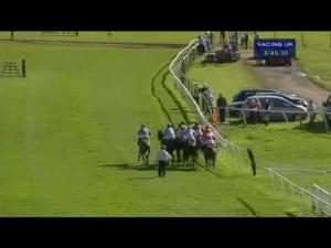 Video preview image for Perth 16:45 - Bet Totepool Text Tote To 89660 Novices' Handicap Hurdle
