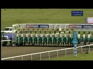 Video preview image for Kempton Park 16:45 - Betfred Mobile Casino Handicap
