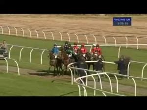 Video preview image for Bangor-On-Dee 15:20 - Racing To School Ysgol Bryn Alyn Juvenile Hurdle
