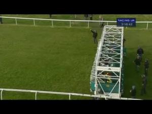 Video preview image for Pontefract 15:10 - 40 Totepool Package Handicap