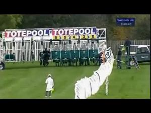 Video preview image for Catterick Bridge 13:40 - Bet Totescoop6 Text Tote To 89660 Novice Stakes
