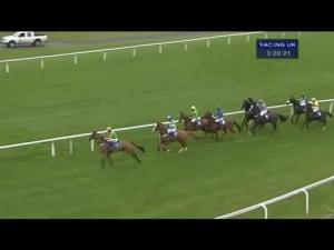 Video preview image for Kempton Park 15:20 - williamhill.com - The Home Of Betting Novices' Hurdle (Listed)