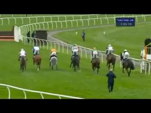 Video preview image for Wincanton 13:55 - F.J. Chalke Desert Orchid Handicap Chase (For The Desert Orchid Silver Cup)