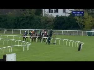 Video preview image for Kempton Park 13:00 - Weatherbys NH Season Betting Guide Novices' Hurdle
