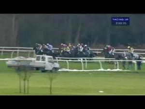 Video preview image for Newbury 14:40 - Pertemps Handicap Hurdle (Series Qualifier)
