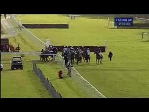 Video preview image for Exeter 14:05 - British Stallion Studs Supporting British Racing E.B.F. 'National Hunt' Novices' Hurdle (Qualifier) (Div 1)