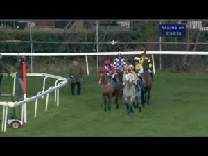 Video preview image for Sandown Park 15:40 - Sportingbet London National (Handicap Chase)