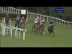 Video preview image for Exeter 14:40 - Bathwick Tyres Taunton Novices' Chase