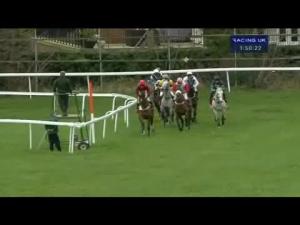 Video preview image for Sandown Park 13:50 - 32Red Casino Handicap Chase