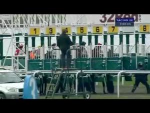 Video preview image for Kempton Park 15:00 - 32redpoker.com Classified Claiming Stakes