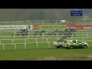 Video preview image for Huntingdon 14:20 - Connolly's Red Mills Horsecare Cubes Novices' Chase