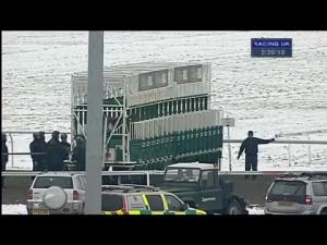 Video preview image for Kempton Park 14:20 - William Hill - Ipad App Now Available Handicap