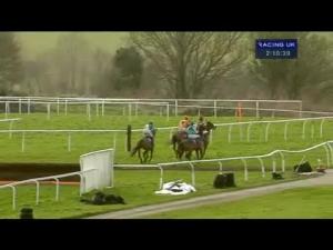 Video preview image for Wincanton 14:10 - Carling Johny Whitcombe Fan Club Novices' Chase