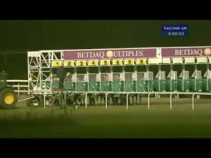 Video preview image for Kempton Park 18:00 - Betdaq Mobile Apps Handicap
