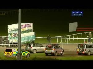 Video preview image for Kempton Park 20:00 - Kempton For Weddings Handicap (Div 2)