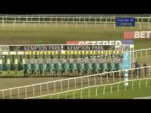 Video preview image for Kempton Park 19:00 - BetVictor Aintree Grand National Nrfb Handicap
