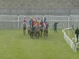 Video preview image for Wetherby 17:00 - Wetherby Racecourse Family Sunday - 28th April 'Newcomers' Standard Open NH Flat Race
