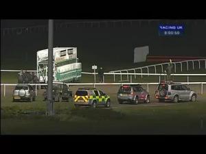 Video preview image for Kempton Park 20:00 - BetVictor Exclusive Antepost Offer Aintree 2013 Handicap