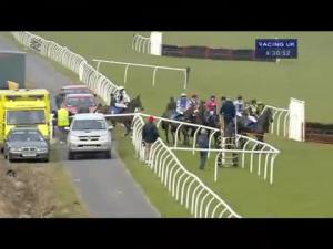 Video preview image for Exeter 16:30 - Weatherbys Bank Novices' Hurdle