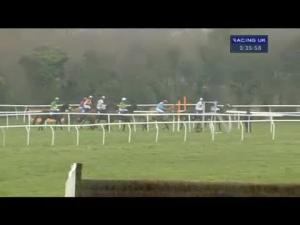 Video preview image for Wincanton 15:35 - Bathwick Tyres Poole Maiden Hurdle (Div 1)