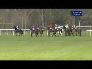 Video preview image for Kempton Park 15:25 - 32red.com Novices' Hurdle