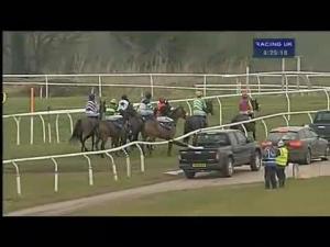 Video preview image for Wincanton 16:25 - Bathwick Tyres Handicap Chase