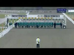 Video preview image for Kempton Park 16:35 - BetVictor Grand National 6 Places Handicap