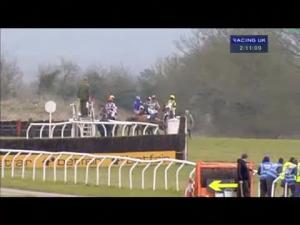 Video preview image for Wincanton 14:10 - Bathwick Tyres Taunton Novices' Hurdle