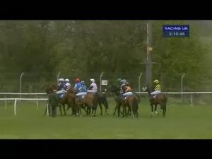 Video preview image for Wetherby 17:15 - Royal Pigeon Racing Association Lady Riders' Handicap Hurdle