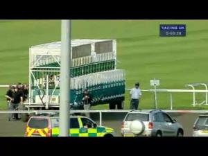 Video preview image for Kempton Park 17:40 - Kempton For Weddings Handicap