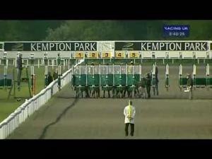 Video preview image for Kempton Park 20:40 - 200 Free Bets At Betdaq Classified Stakes